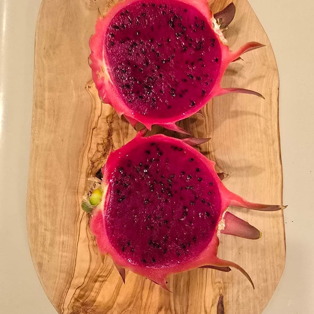 DR Cedeno Dragon Fruit Cutting